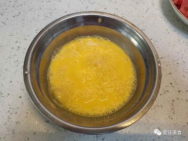 柿子炒鸡蛋的做法_如何炒柿子鸡蛋_炒柿子鸡蛋做法窍门