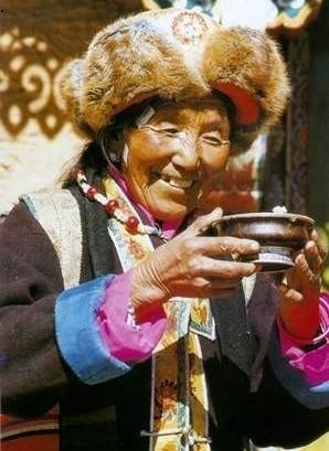 酥油茶是什么民族_酥油茶是哪个民族特色_酥油茶是哪个民族的特色食品