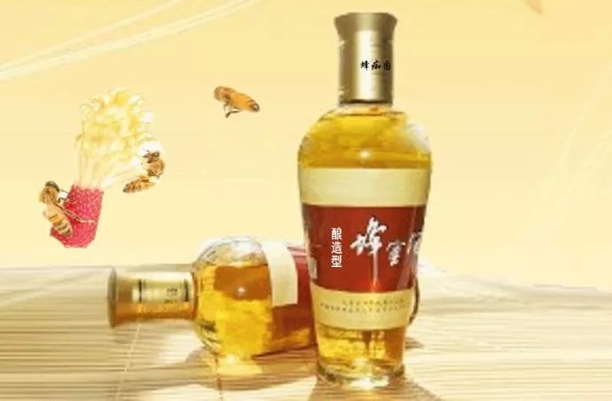 蜂酒的功效与作用及禁忌人群_蜂酒的功效与作用_蜂类泡酒的功效与作用